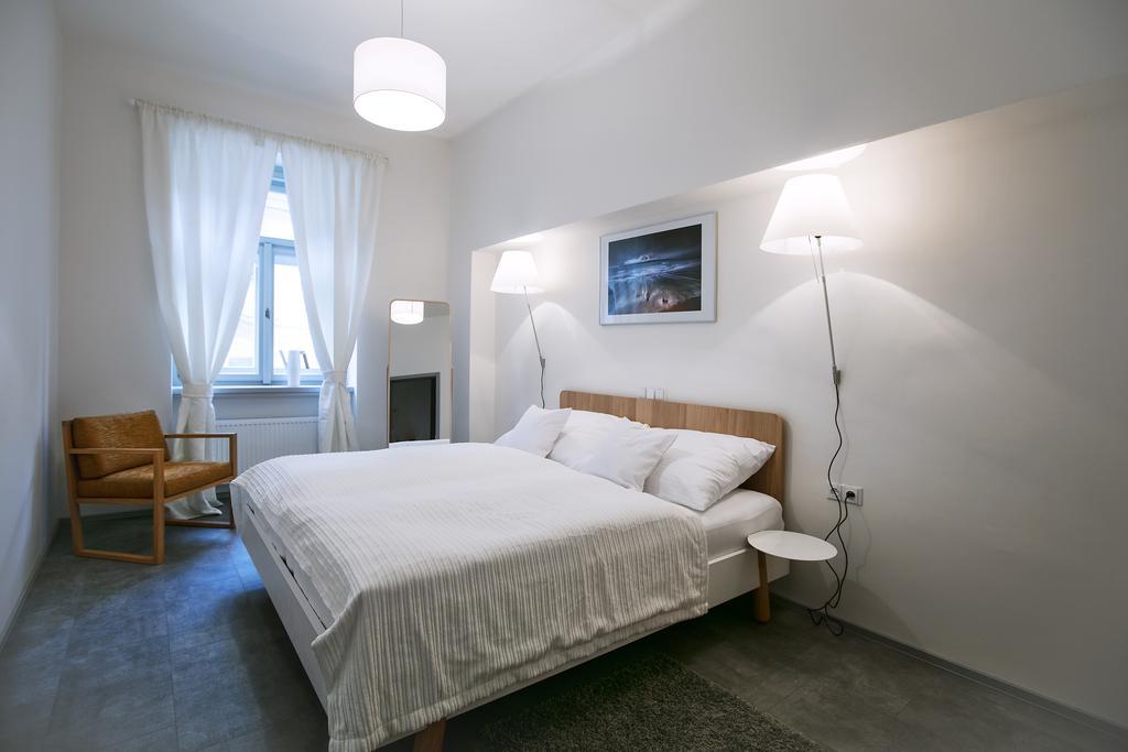 פראג Apartments At The Blue Duckling מראה חיצוני תמונה